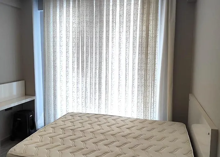 Apartament Perfectly Located In Walking Distance To The