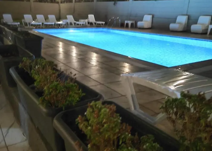 Perfectly Located In Walking Distance To The Apartament Side
